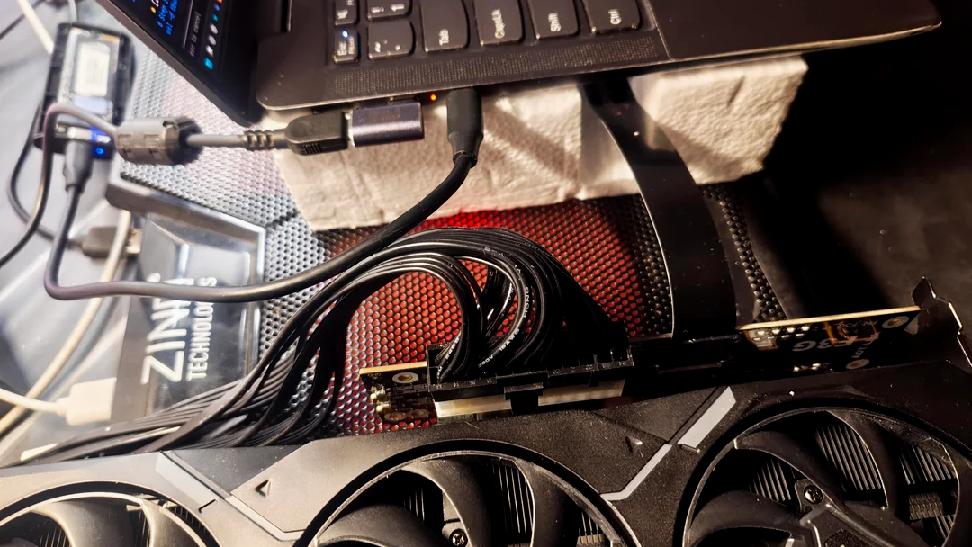 Enthusiast turns a Lenovo Yoga...