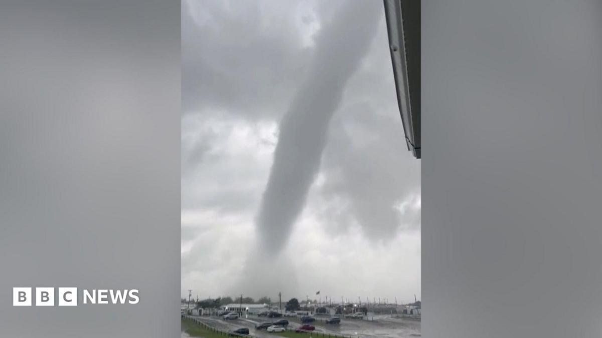 Tornadoes touch down in New Yo...