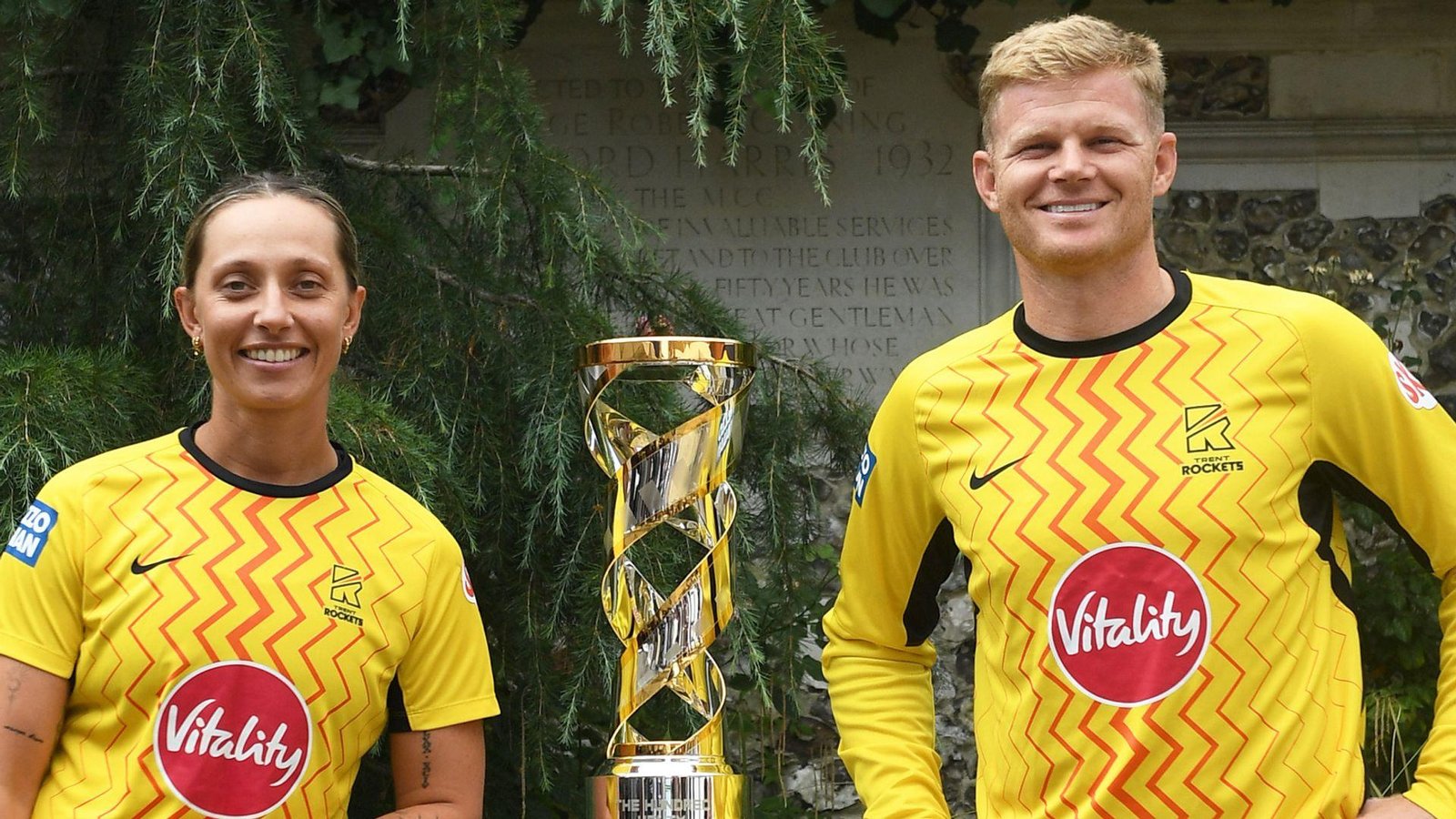 SunRisers, Super Giants out to...