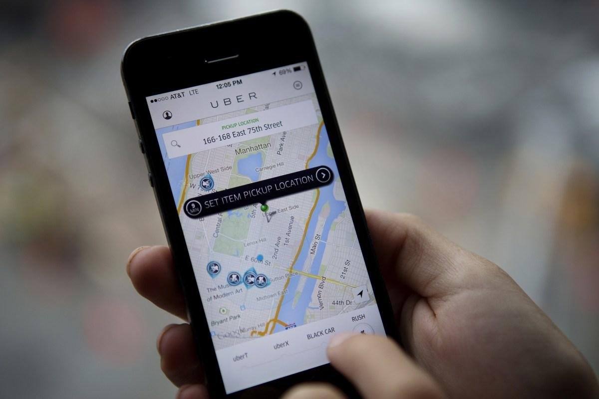 Uber faces fine of nearly $1B...