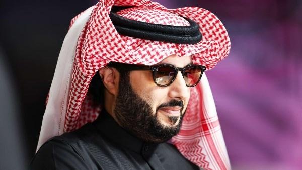 تركي آل الشيخ يعلن تأجيل بطولة "SixKings Slam" ويحدد موعدها الجديد