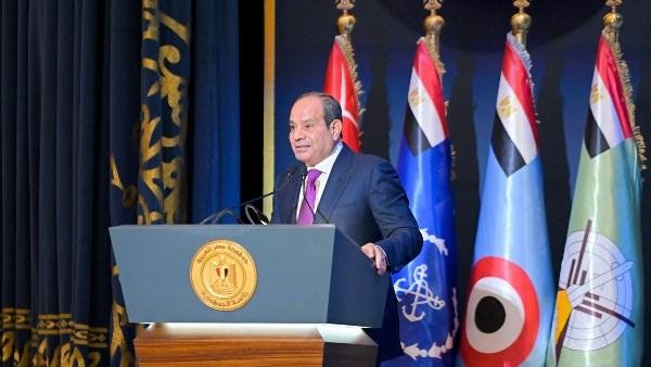 الرئيس السيسي يحذر من محاولات تزييف الوعي.. ويشدد: مصر تدعم حل الدولتين واستقرار الخليج