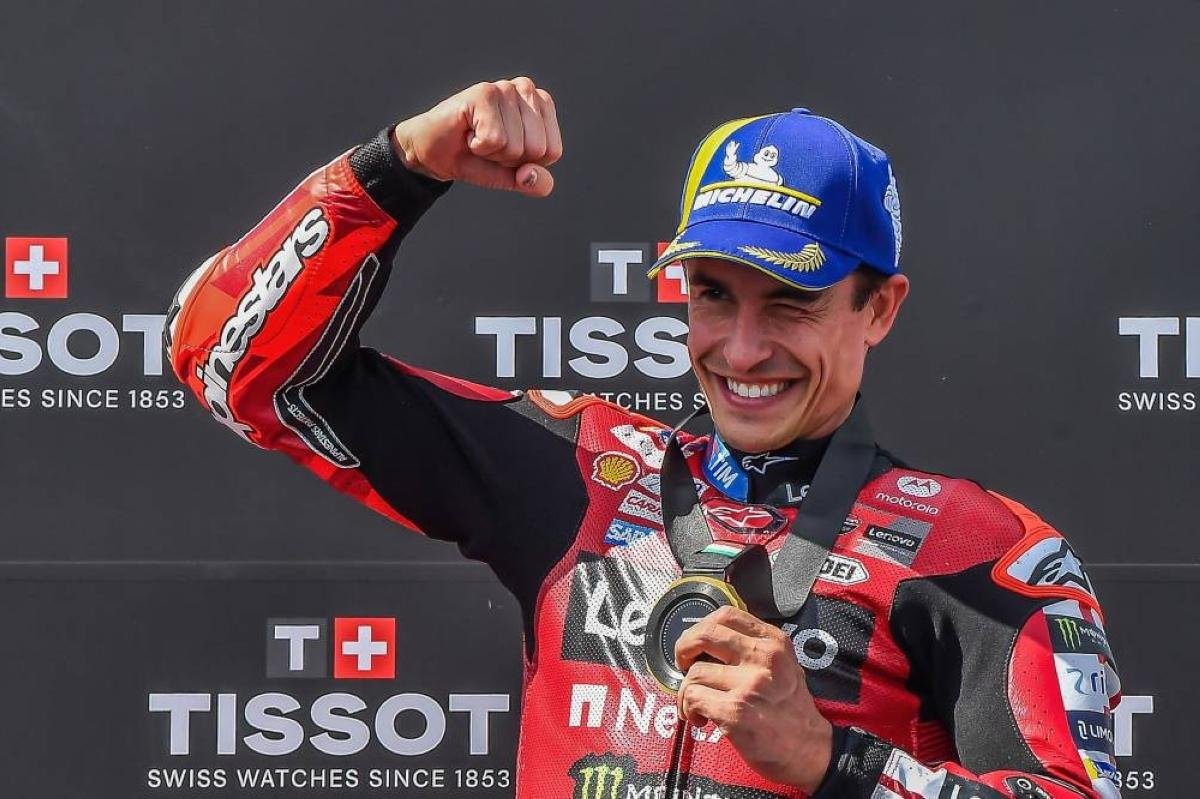 Ducati's Marquez back to his b...
