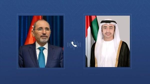 وزير خارجية الإمارات يبحث مع نظيريه الأردني والمغربي التطورات الإقليمية
