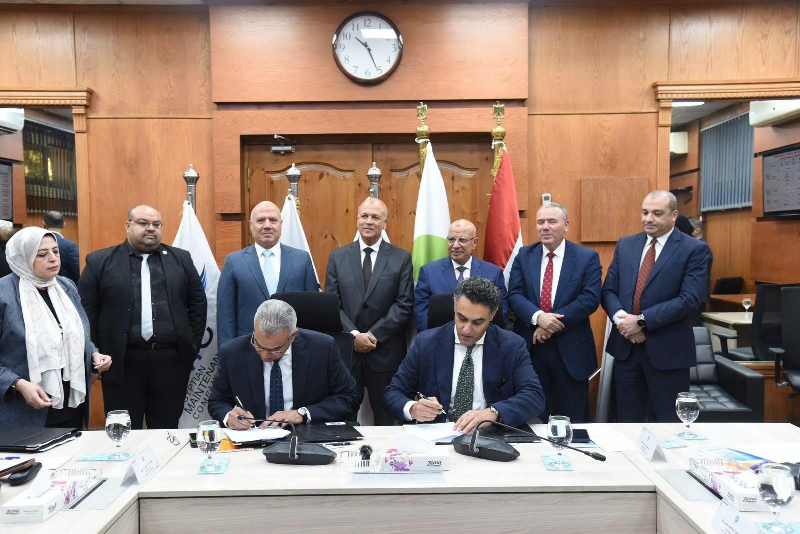 بتكلفة 4.6 مليار جنيه.. القابضة لمياه الشرب توقع عقود تشغيل وصيانة 11 محطة تحلية مع القطاع الخاص