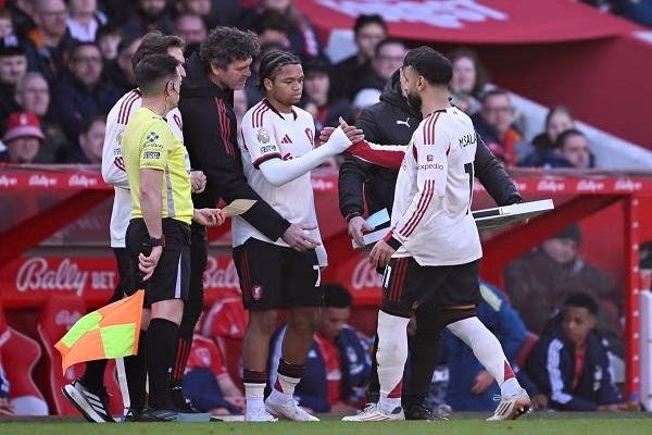 نجوموها يكشف نصائح محمد صلاح له قبل رحيله عن ليفربول