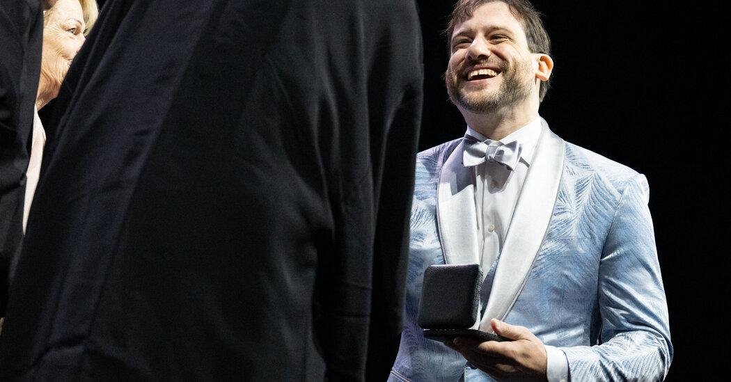 Top Mathematician Announces Ne...