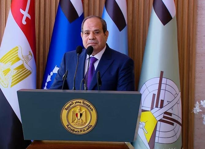 الرئيس السيسي: التماسك الوطني ووحدة الصف والوعي بحقائق الأمور عوامل حاسمة في حماية مصر