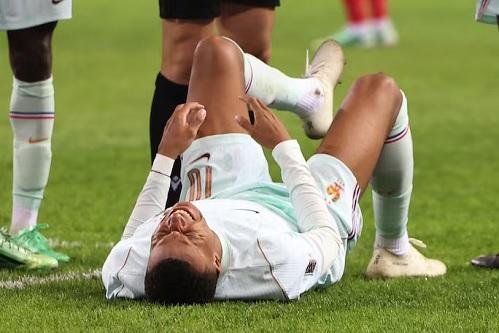 ريال مدريد يتفق على خطة التعافي الخاصة بمبابي قبل الكلاسيكو