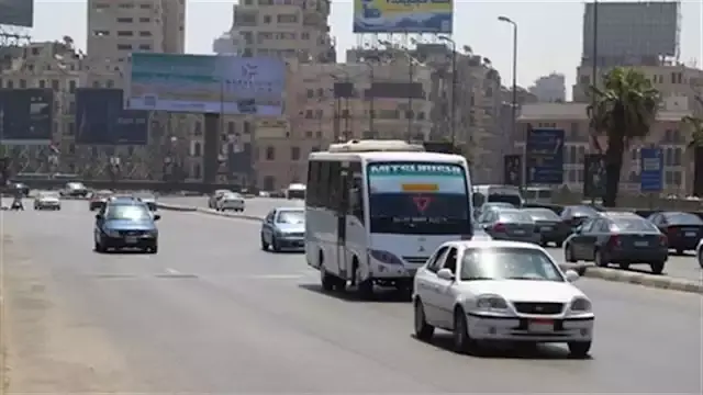 النشرة المرورية.. انسياب السيارات بالطريق الدائري ومحور 26 يوليو وكوبري أكتوبر