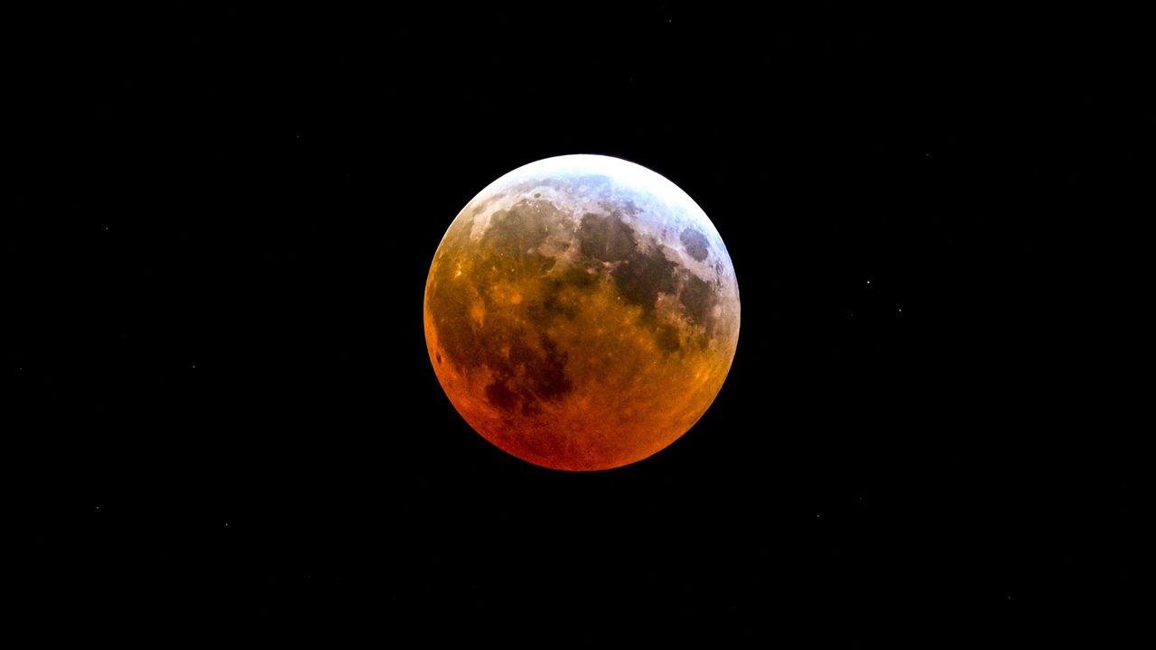Partial lunar eclipse August 2...