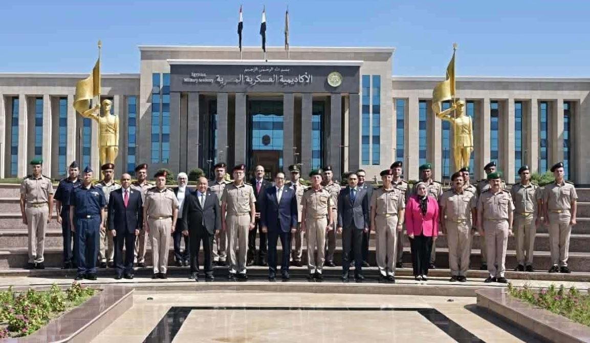 القوات المسلحة توقع اتفاقا ثلاثيا مع وزارة الشباب والرياضة والمنظمة المصرية لمكافحة المنشطات