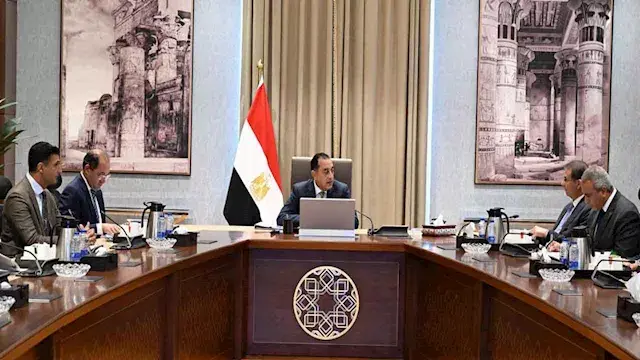 رئيس الوزراء يتابع توفير الأسمدة الزراعية وحوكمة صرفها للمزارعين