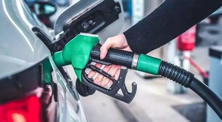 بولندا تطرح حزمة تخفيضات جديدة على أسعار الوقود