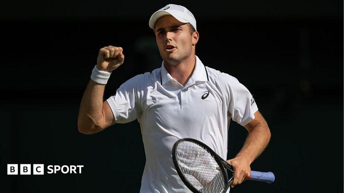 Fery wins on return as Djokovi...