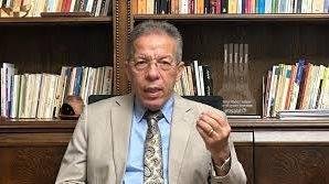 نقيب الأطباء: نعد مقترحًا لتعديل تشريعي يمنع قبول طلاب الطب بمجموع 50% في الجامعات الدولية