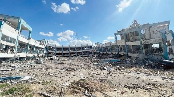 الاحتلال يزعم كشف خطة لحماس لزرع عبوات ناسفة قرب مراكز الإيواء في غزة
