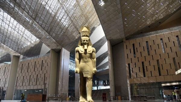 تبدأ من 200 جنيه.. تفاصيل باقة استضافة كبار الزوار بالمتحف المصري الكبير