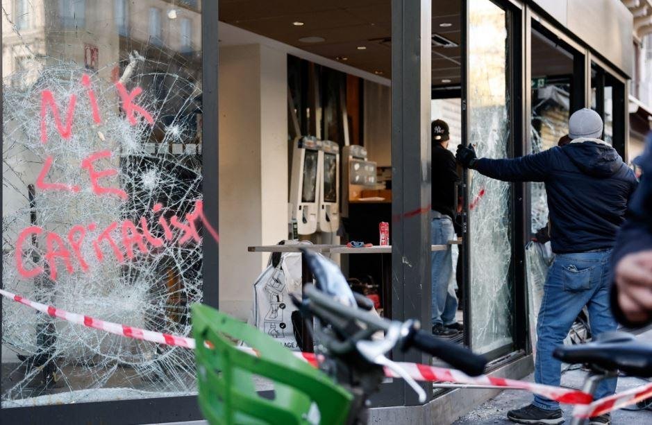 مرسيليا يندد بنهب متجره الرسمي وسط الاضطرابات في فرنسا