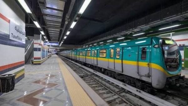 التوقيت الشتوي 2026 في مصر .. مواعيد المترو وقطار LRT