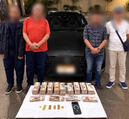 ضبط شقيقين بتهمة سرقة 6 سبائك ذهبية من مالكة محل مجوهرات في الفيوم