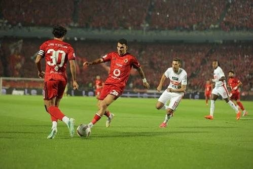 وزير الرياضة يؤجل غلق ستاد القاهرة لدعم الأهلي والزمالك في البطولات الأفريقية
