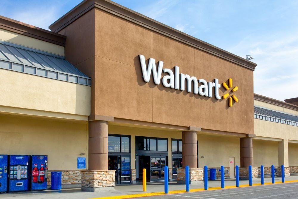 Walmart to finally start accep...