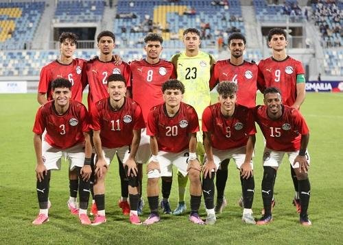 منتخب الشباب بالأحمر والأسود أ...