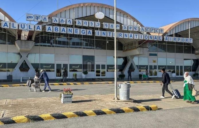 رئيس الاستخبارات الإثيوبية يزور عاصمة إقليم تيجراي مع استئناف الرحلات الجوية إليها