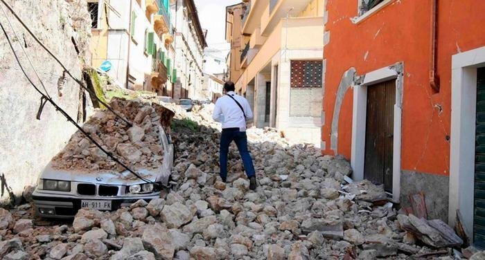 الصين: جهود الإنقاذ تتسابق مع الزمن عقب زلزال بقوة 7 درجات في منطقة شيزانج وإجلاء أكثر من 12 ألف نسمة