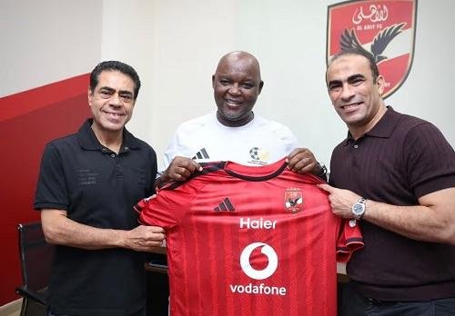 الأهلي يستضيف موسيماني قبل مواجهة مصر وجنوب أفريقيا الودية