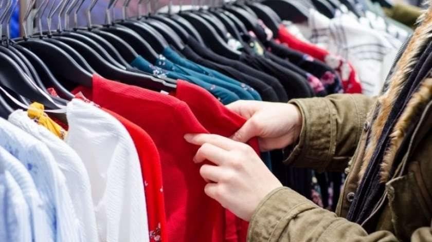 خصومات تصل لـ50% على الملابس الشتوية في نوفمبر.. ومفاجأة بشأن أسعار الموسم الجديد