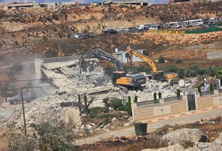 محافظة القدس تحذر: عشرات المنا...