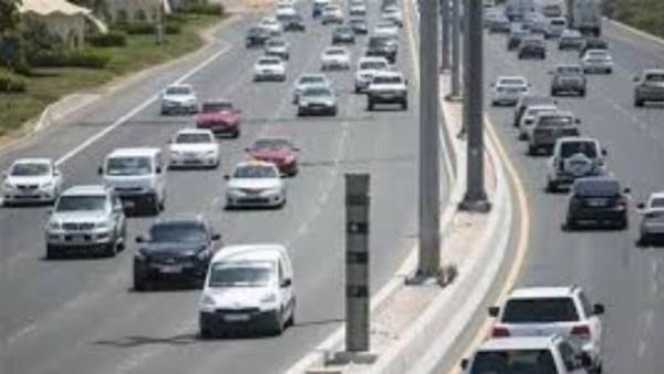 النشرة المرورية.. سيولة أعلى المحاور والميادين وانتشار أمني مكثف