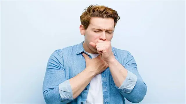 9 أعراض قد تنذر بـ ارتجاع المريء وهؤلاء أكثر عرضة للإصابة
