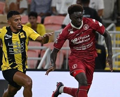 الاتحاد يكتفي بالتعادل 1-1 أما...