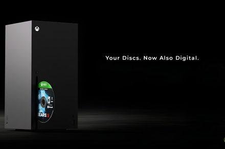Xbox is giving physical game d...