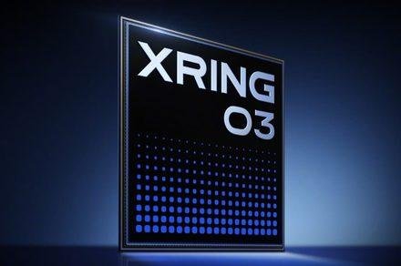 The flagship phone chip race j...