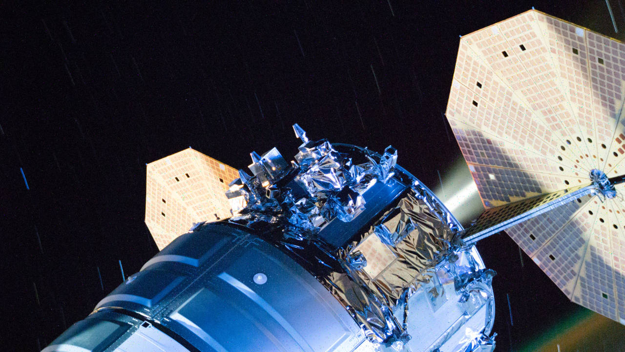 Cygnus the swan lifts up the I...