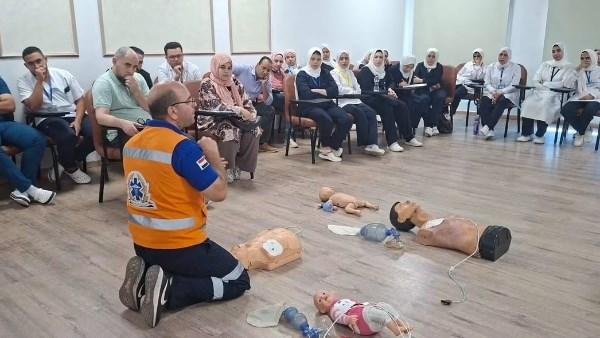 محافظ الغربية يشيد بجهود هيئة الإسعاف في تدريب الأطقم الطبية على الإنعاش القلبي الرئوي الأساسي