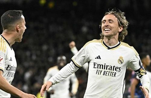 لوكا مودريتش يكشف رغبته في الع...