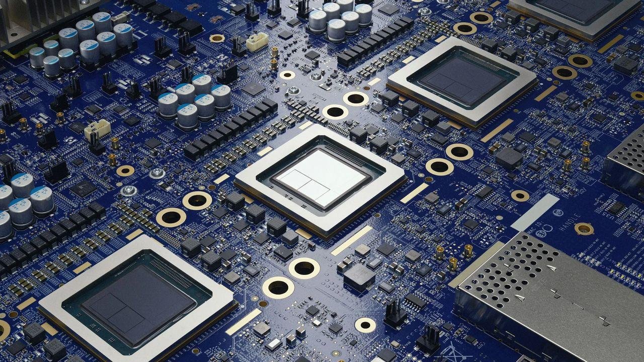 Google reportedly taps AMD to...