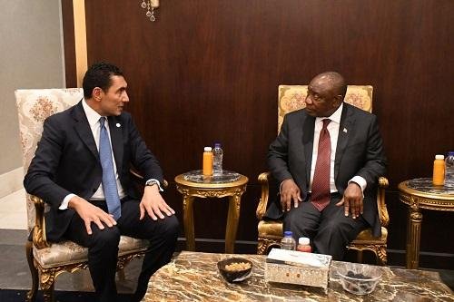 وزير الشباب والرياضة يجتمع برئ...
