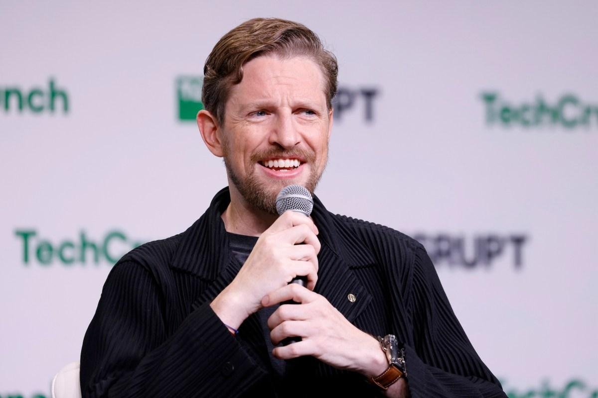 Matt Mullenweg tells (trolls?)...