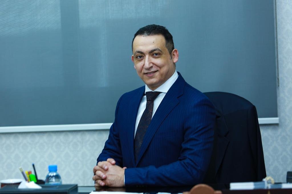 اختيار وائل مخيمر الأول عربيًا...