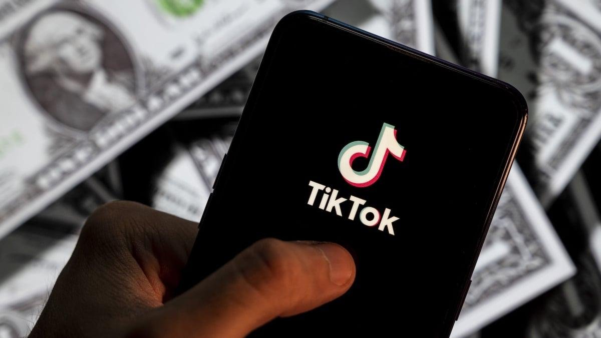 TikTok could let you send frie...