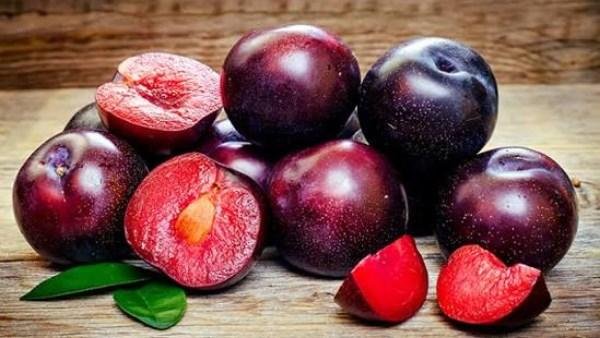 البرقوق.. فاكهة غنية بمضادات الأكسدة وتدعم صحة القلب