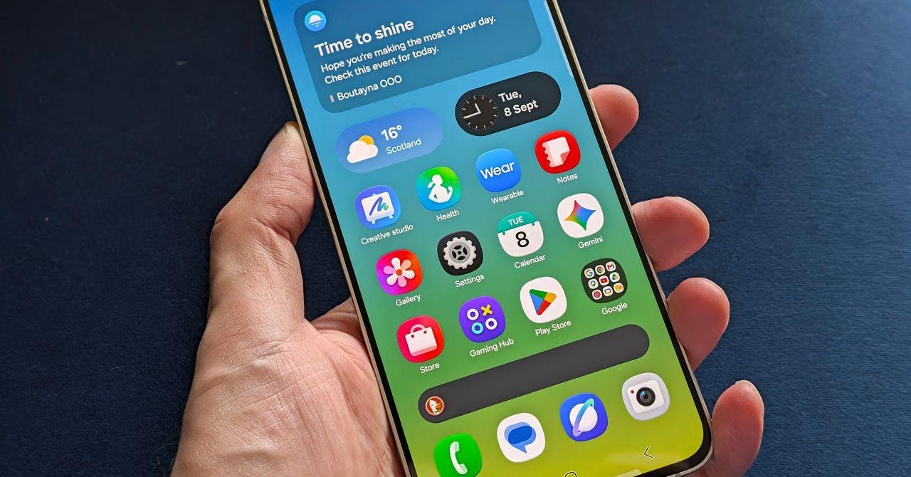 Samsung Galaxy S26 FE Review:...