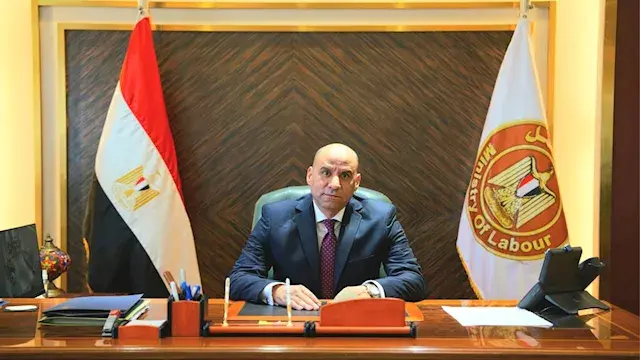 اعرف حقك.. ضوابط قانونية للخصم...