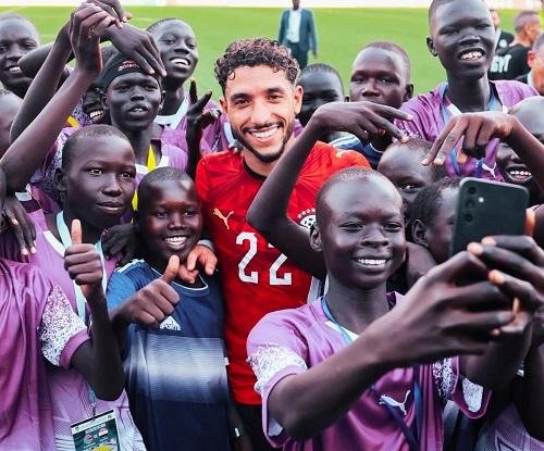«أفريقيا تعشقه».. توتنهام يحتف...